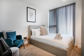 3 habitaciones, tabla de planchar con plancha y wifi gratis