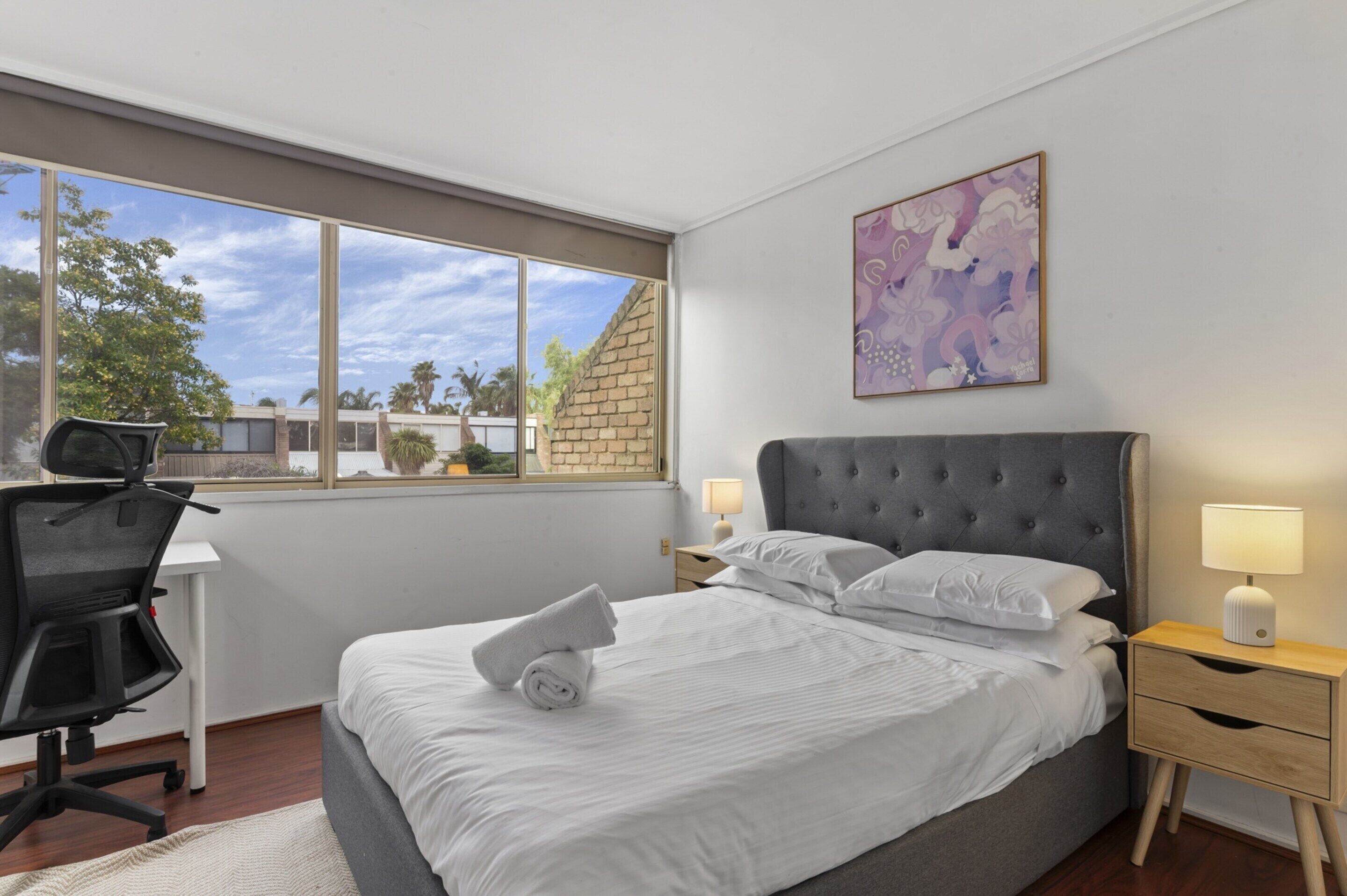 3 bedrooms, bed sheets