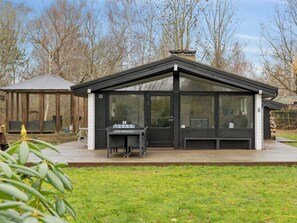 Outdoor dining - "Ordan" - 140m to the fjord by Interhome (Jægerspris)