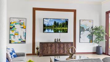 Smart TV, stereo