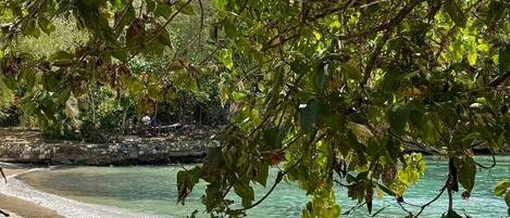 Liegestühle, Strandtücher