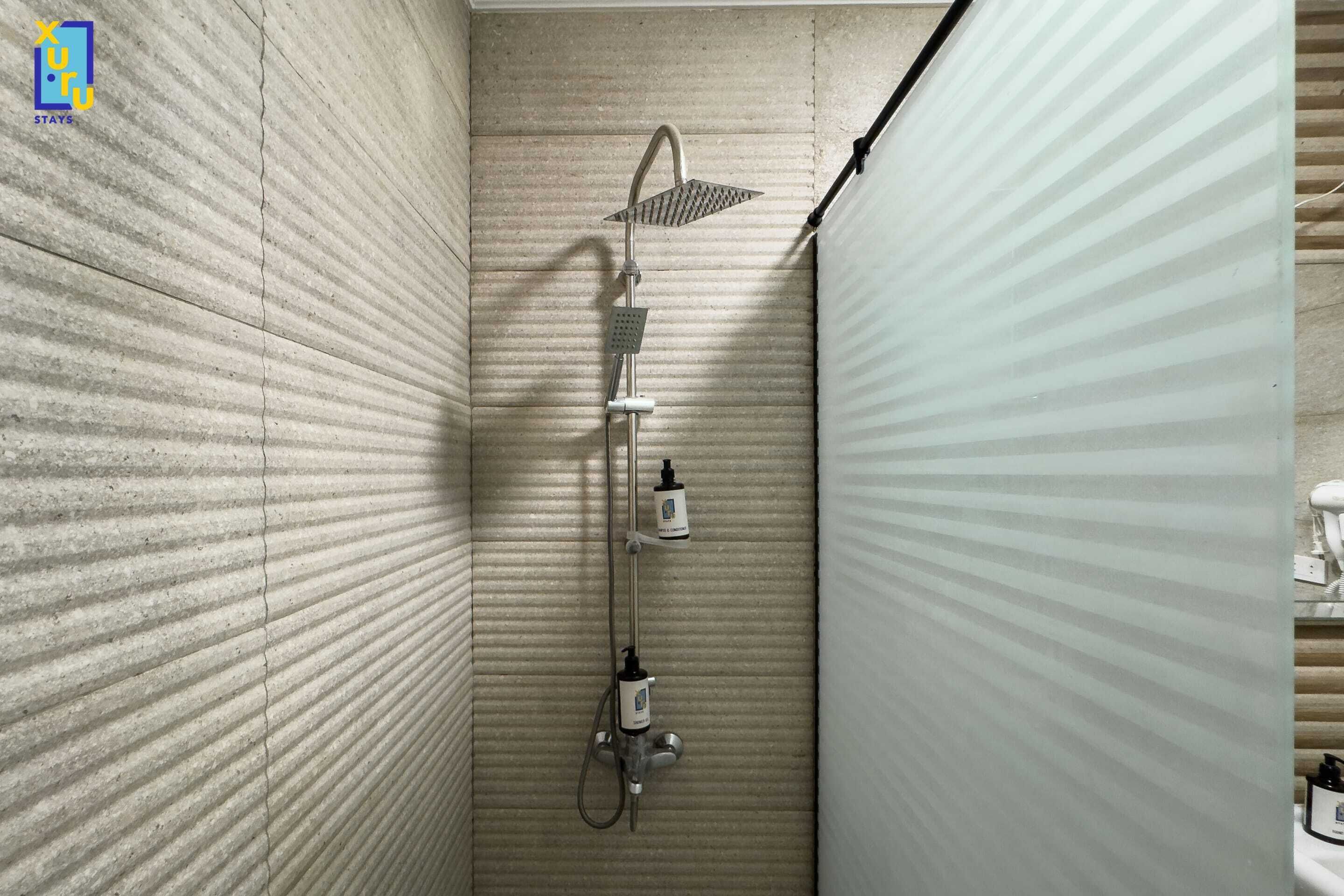 Departamento básico | Baño | Amenidades de baño ecológicas, secadora de cabello, toallas, jabón 