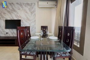 Basic Apartment | Dining - The 2bdr Stunning Apt. @ Heliopolis (Cairo)