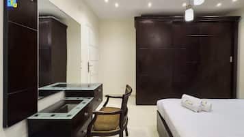 Basic Apartment | 2 bedrooms, iron/ironing board, bed sheets