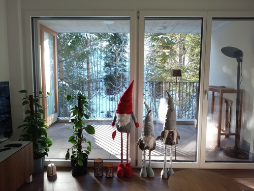 Schöne Wohnung in Sörenberg, Balkon mit idyllischem Rauschen vom Bach