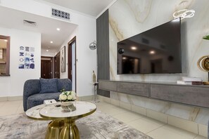 TV - Durrani Homes Zafran Luxe Stay Iconic Burj View (Dubai)