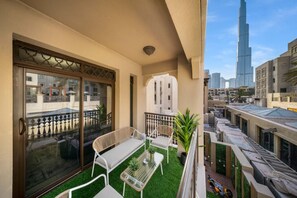 Property grounds - Durrani Homes Zafran Luxe Stay Iconic Burj View (Dubai)