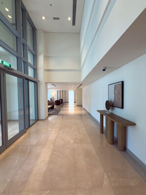Lobby - Durrani Homes - Modern Living 3BR with Burj Khalifa and Fountain View (Dubai)