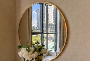 Interior - Durrani Homes - Modern Living 3BR with Burj Khalifa and Fountain View (Dubai)