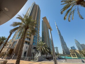 Exterior - Durrani Homes - Azure 2br with Burjkhalifa View (Dubai)