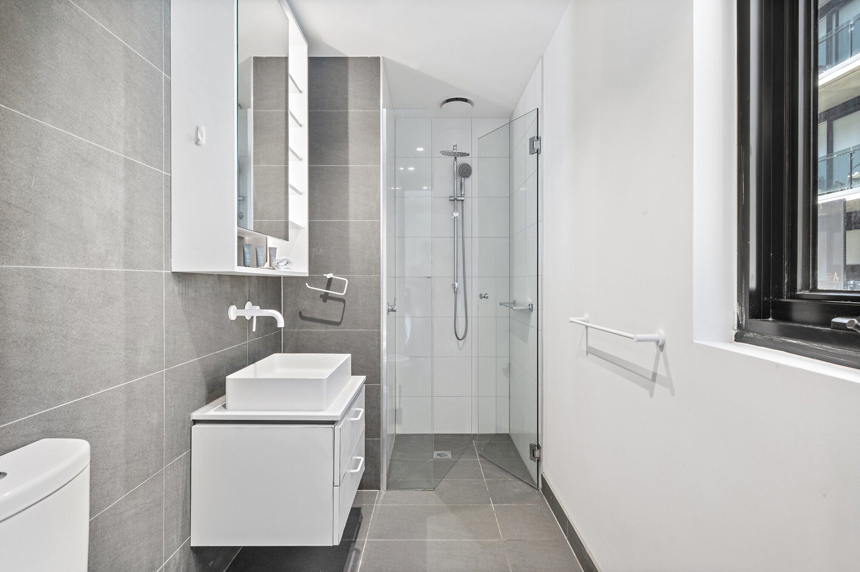 Apartment | Bilik Mandi