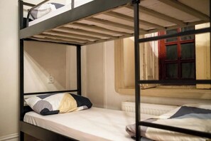 Dormitorio compartido | Wifi gratis