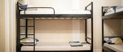 Shared Dormitory | Free WiFi