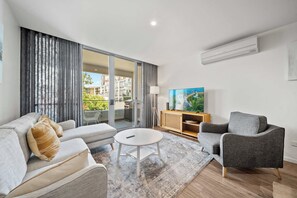 Apartment | Living area - Tranquil 1-bed Apartment in Kingston Foreshore (Canberra)
