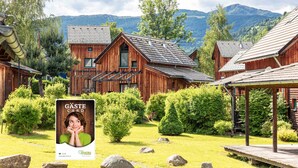 House | Exterior - Spacious Chalet With Wellness Area (Sankt Georgen am Kreischberg)