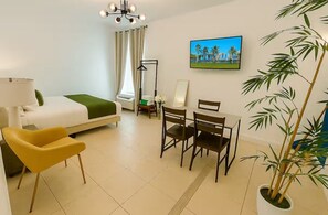 Free WiFi - Miami Beach Quaint Studio  (Miami Beach)
