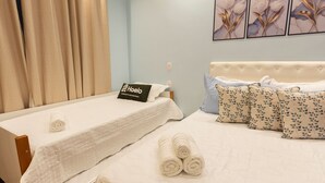 1 bedroom, iron/ironing board, Internet - Excellent location in Copacabana, close to the sea (Rio de Janeiro)
