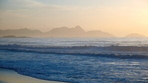 Beach - Excellent location in Copacabana, close to the sea (Rio de Janeiro)