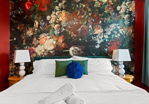 4 Schlafzimmer, Schreibtisch, Bügeleisen/Bügelbrett, Reisekinderbett