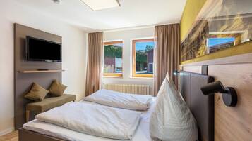 Deluxe-Apartment, Balkon, Flussblick | Wohnbereich