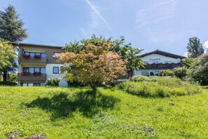 Front of property - Pappelhof Ferienwohnungen (Bad Bellingen)