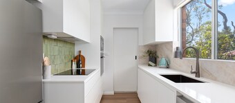 Spacious Apartment Near Cronulla Beach