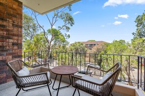 Balcony - Spacious Apartment Near Cronulla Beach (Sydney)