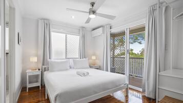 Apartemen | 3 kamar tidur, ruang kerja ramah laptop, dan seprai linen