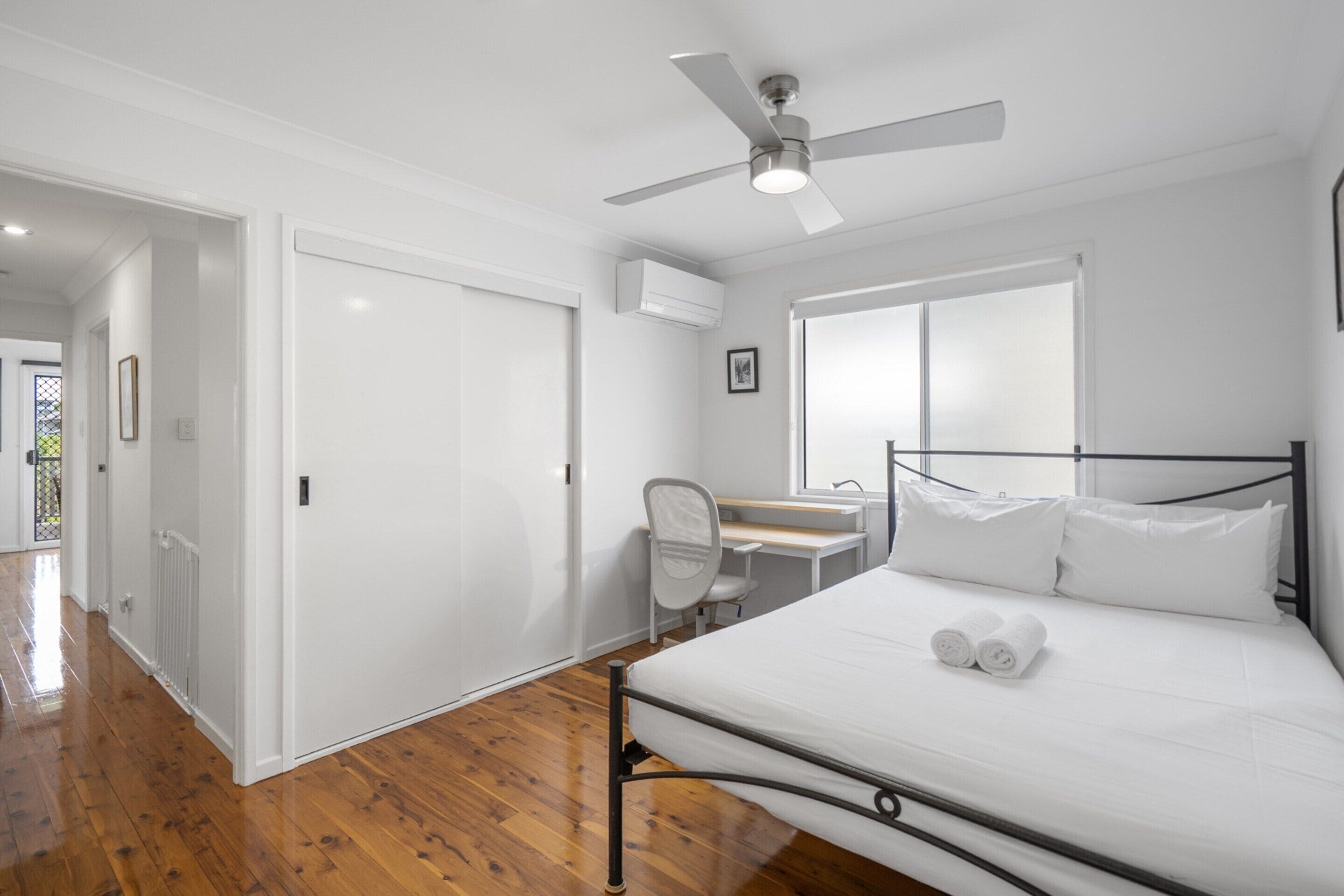 Appartement | 3 chambres, espace de travail pour ordinateur portable, draps fournis