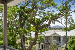 Apartment | View from property - Bright 3-bed Home in Leafy Annerley (Brisbane)
