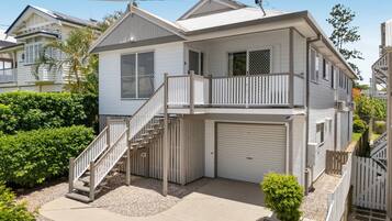 Apartment | Reception