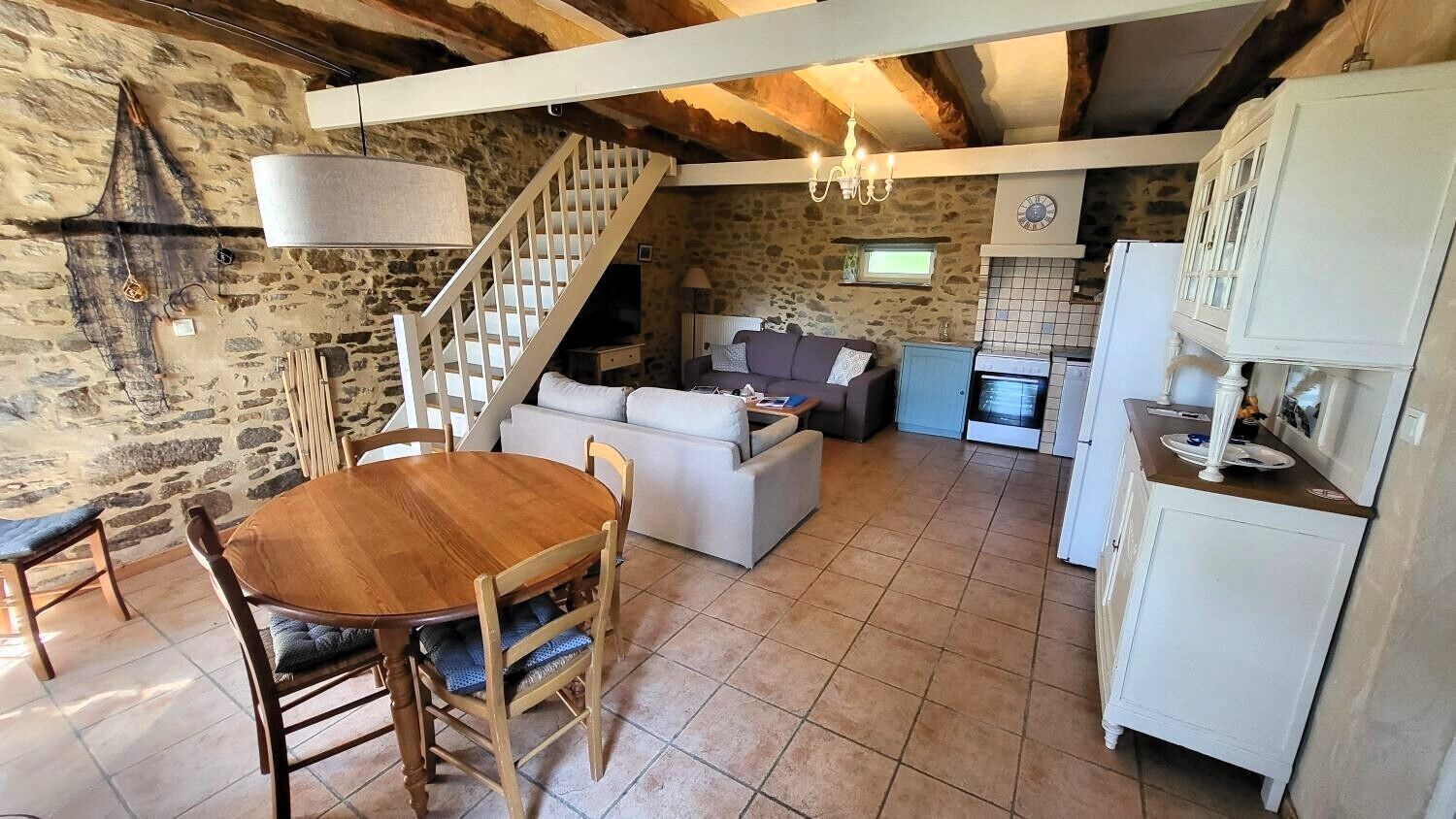 Télévision, table de tennis de table