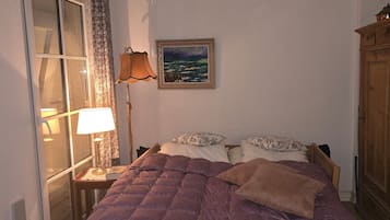 Iron/ironing board, WiFi