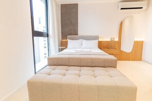 Iron/ironing board, Internet, bed sheets - 600MB Wi-Fi | Pool | 500m from Beiramar #CA99 (Florianópolis)
