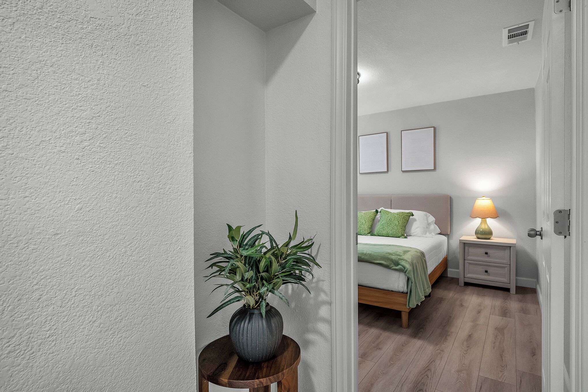 3 sovrum, skrivbord, strykjärn/strykbräda och gratis wi-fi