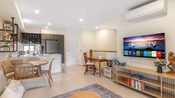 Apartment | Living room