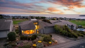 Exterior - Pacific Flyaway! Ocean View, Fireplace, Golf Course, Walk to Beach (Bodega Bay)