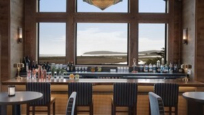 Bar (on property) - Pacific Flyaway, by Vinifera Homes (Bodega Bay)