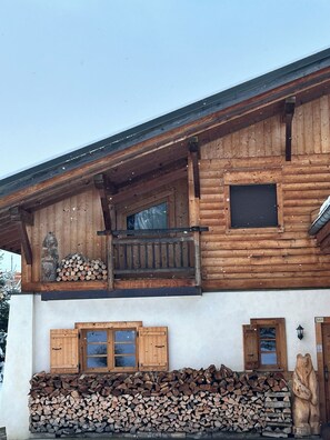 Exterior detail - Chalet with view 10 minutes from Megève. (Praz-sur-Arly)