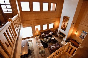 TV, fireplace, books, video library - Chalet with view 10 minutes from Megève. (Praz-sur-Arly)