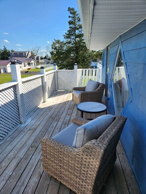 Terrace/patio - Spacious 4-bedroom bungalow in enchanting Millsboro with AC (Millsboro)