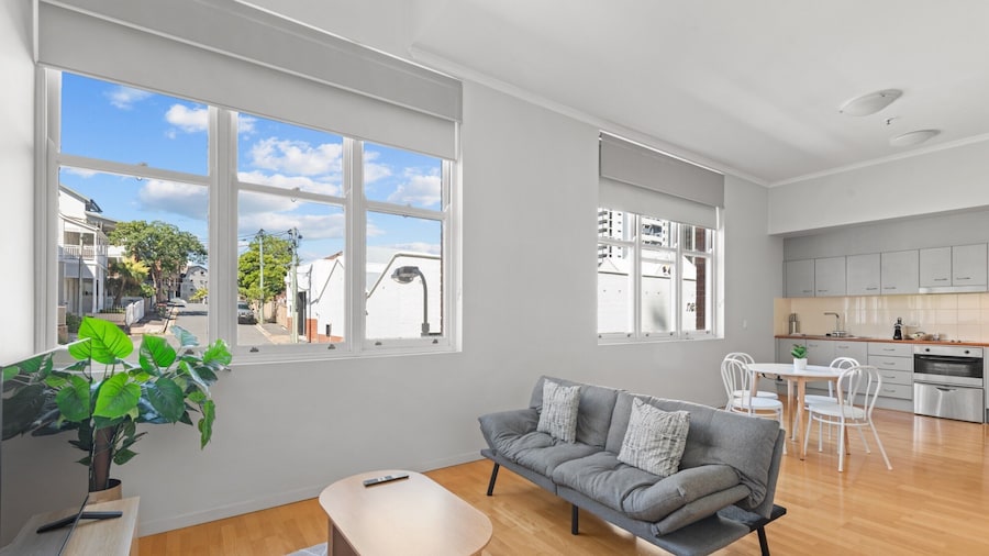 Modern 1-bed Apartment in Spring Hill