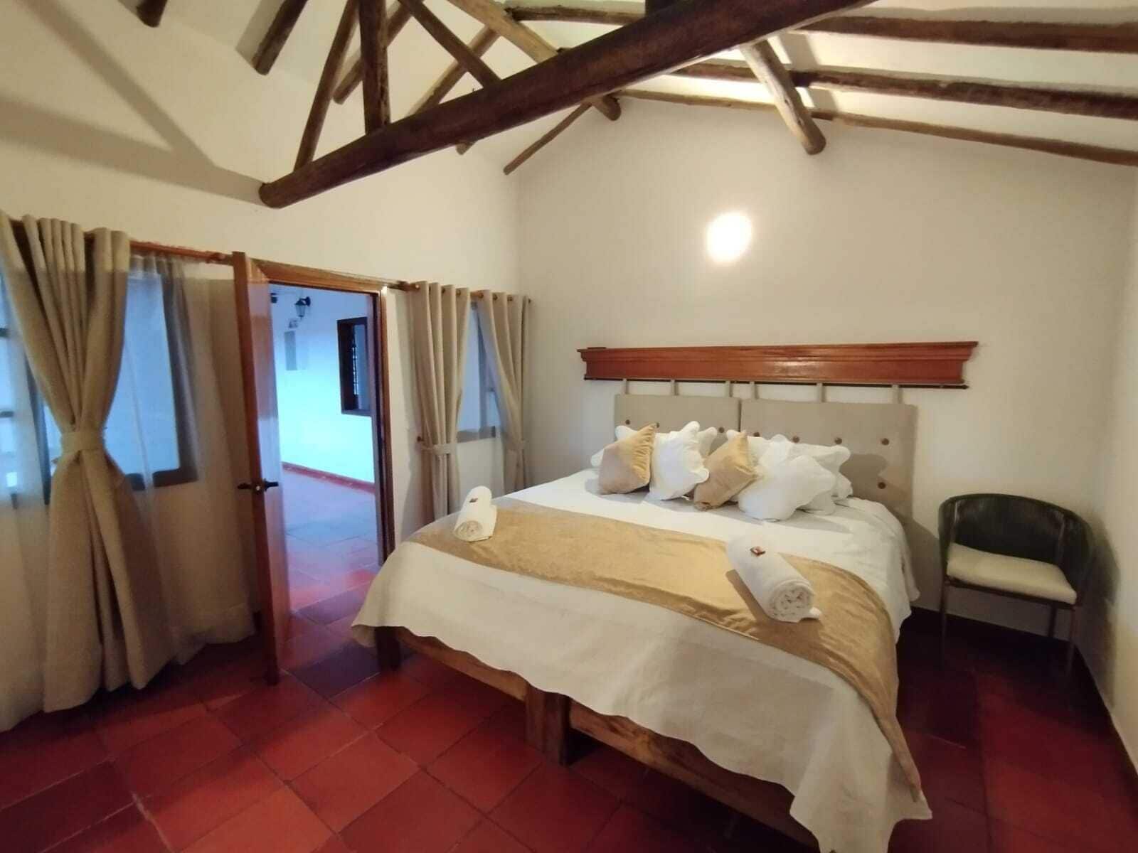 Standard Double Room | Iron/ironing board, free WiFi