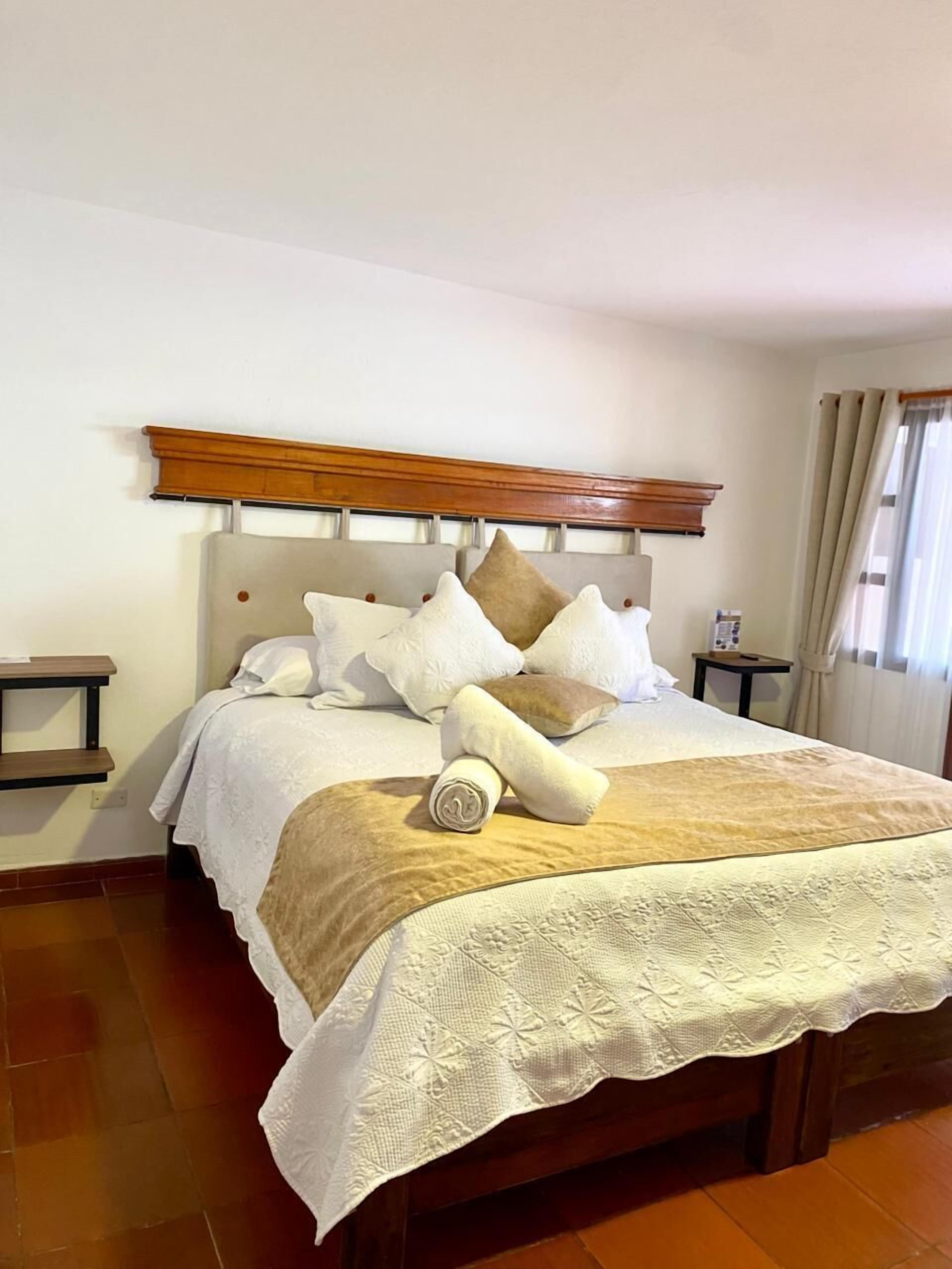 Standard Double Room | Iron/ironing board, free WiFi