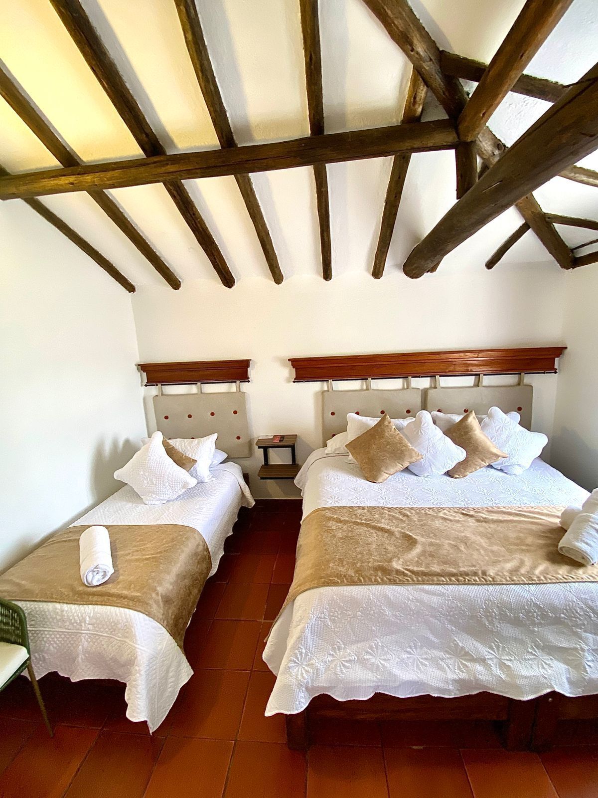 Standard Triple Room | Iron/ironing board, free WiFi