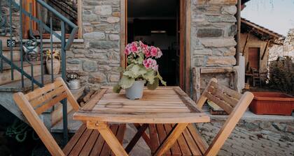 The Chalet du Village