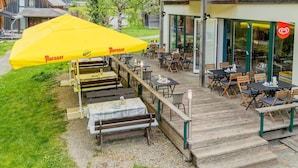 House | Outdoor dining - Vacation Home Near ski Resort (Sankt Georgen am Kreischberg)