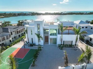Exterior - Oceanview Azure Sunset Villa Stunning Views Near Beach (Providenciales)
