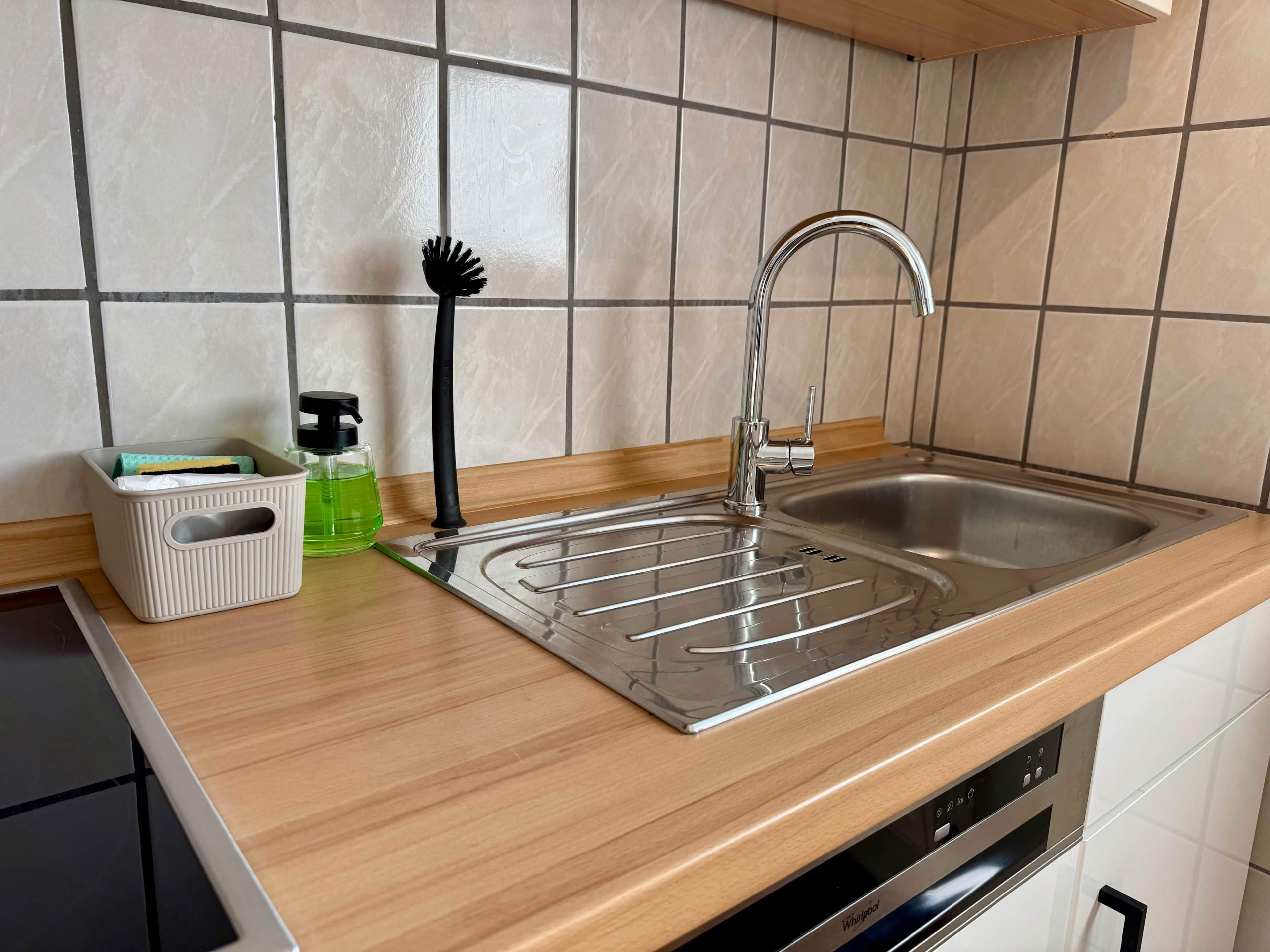 Kühlschrank, Ofen, Herdplatte, Geschirrspüler