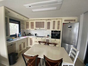 Private kitchen - 2+1 Duplex Apartment in a Secure Site with Shared Pool in Bodrum Bitez (Bitez)
